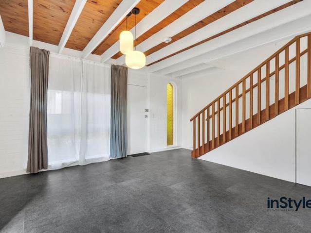 Townhouse for rent in Horseshoe Creek, South Australia