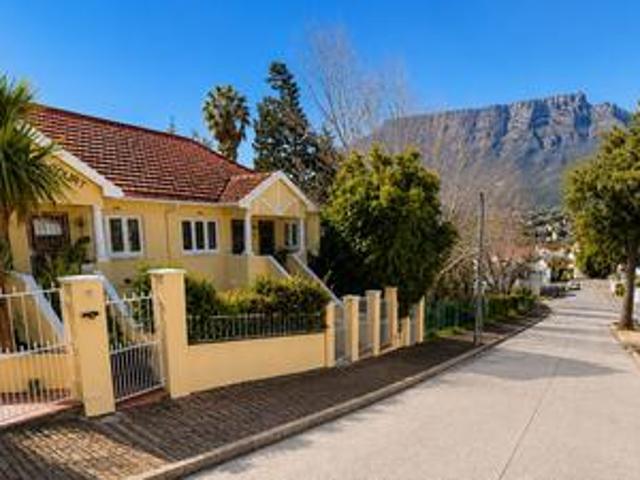 Apartment for sale in Cape Town, Western Cape