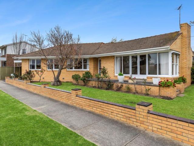 House for sale in Hamlyn Heights, Geelong