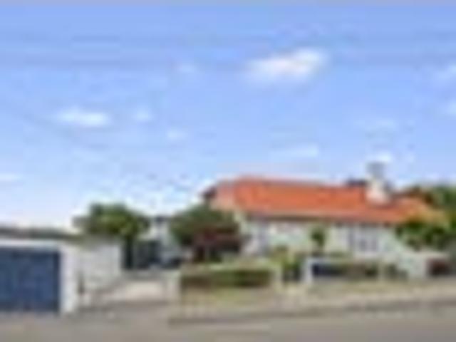 House for sale in Otakou