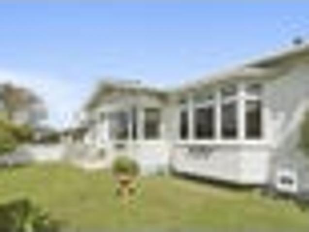 House for sale in Days Bay, Wellington