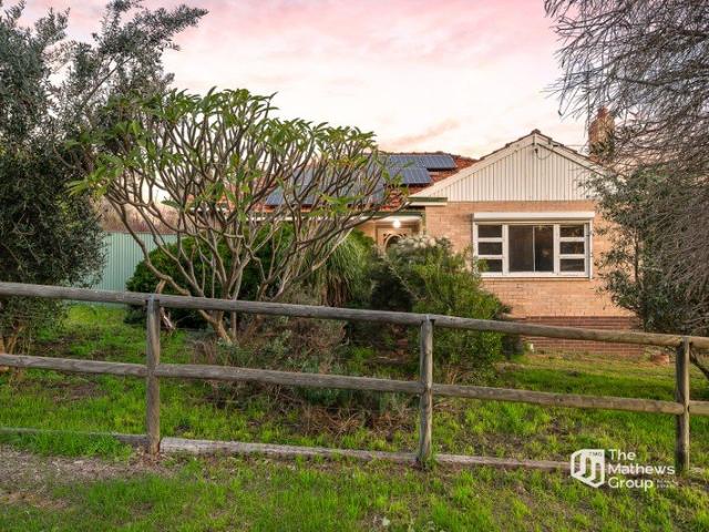 House for sale in Mount Nasura, Western Australia