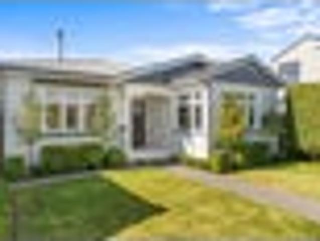 House for sale in Saint Albans, Canterbury