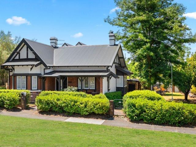 House for sale in Brisbane Grove, New South Wales