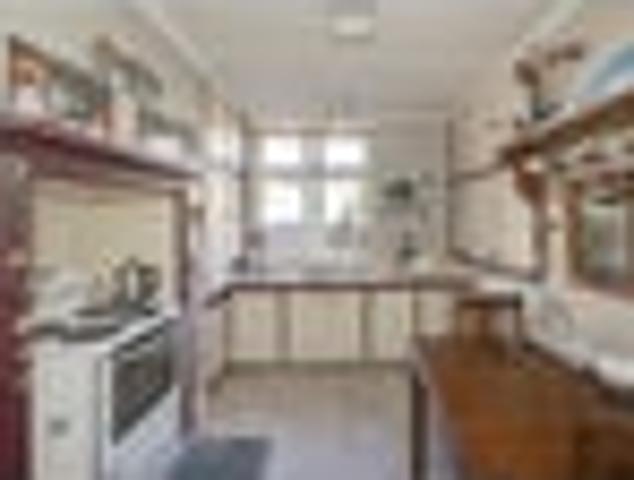 House for sale in Otakou