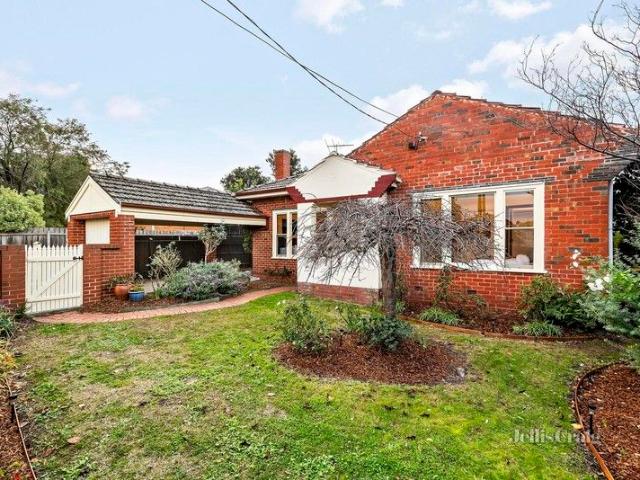 House for sale in Bentleigh East