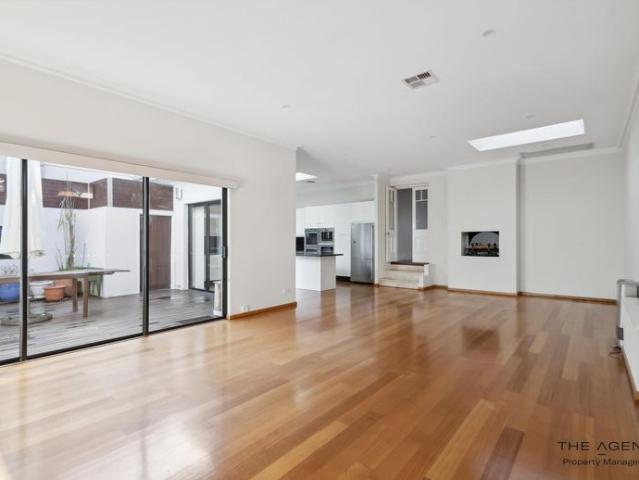 House for rent in Cockburn, Western Australia