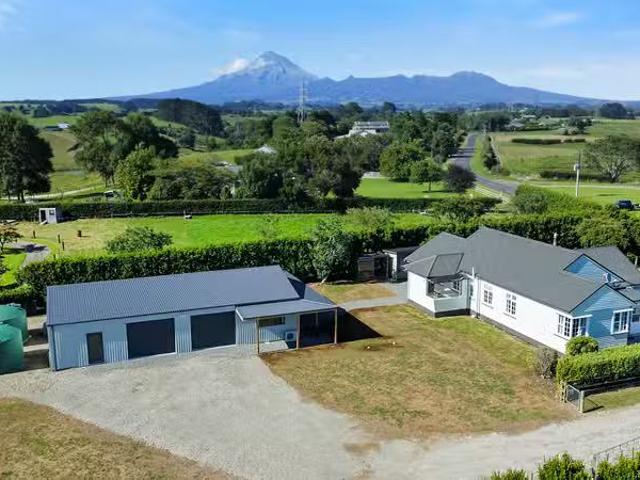 House for sale in Hillsborough, Taranaki