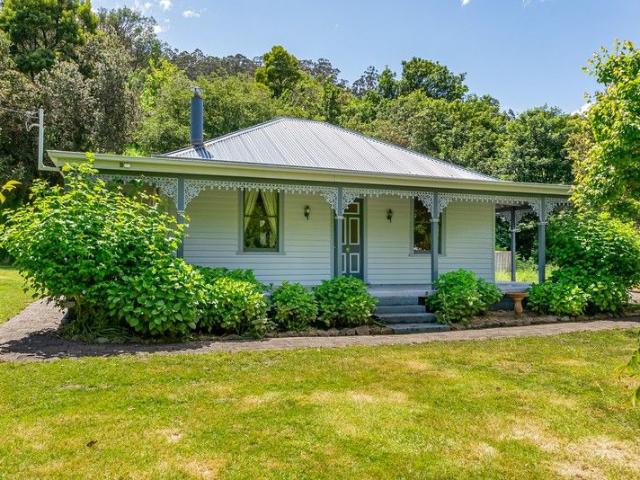 House for sale in Castle Forbes Bay, Tasmania