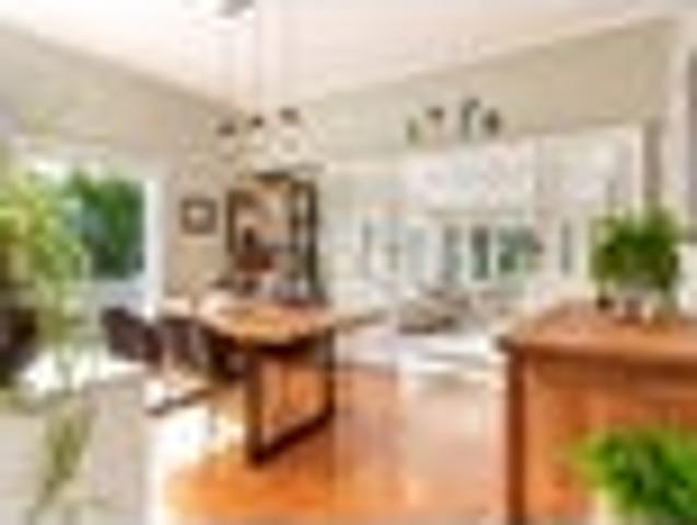 House for sale in Paremoremo