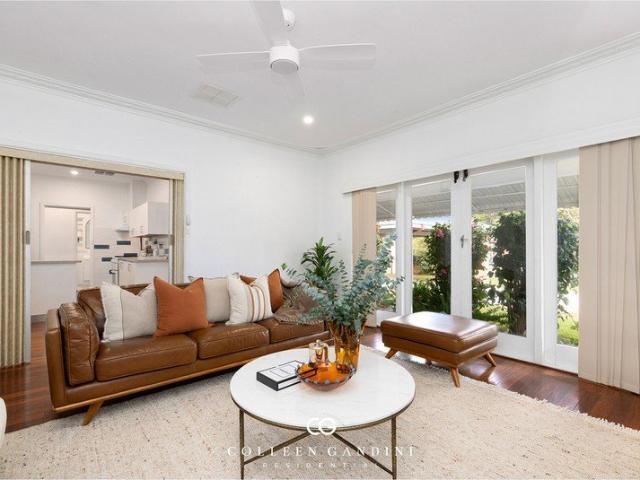 House for sale in Alfred Cove, Western Australia