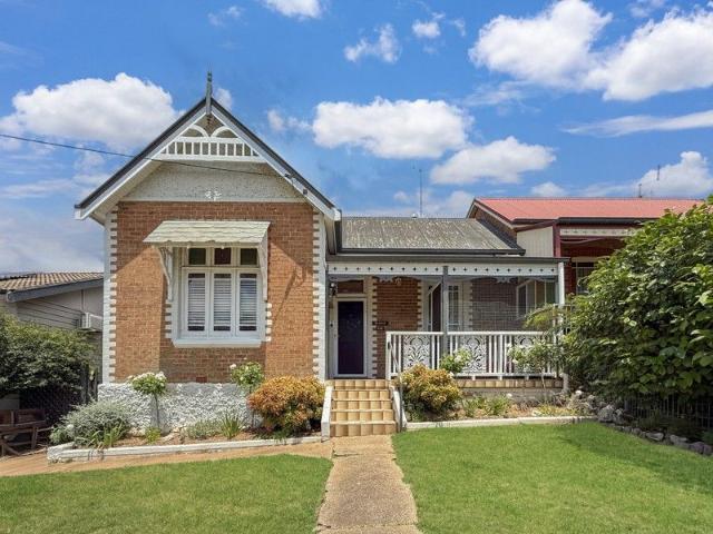 House for sale in Brisbane Grove, New South Wales