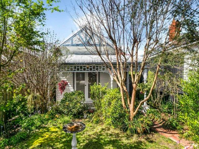 House for sale in Fairfield, Melbourne