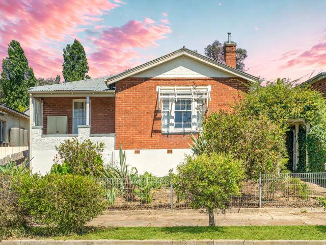 House for sale in Brisbane Grove, New South Wales