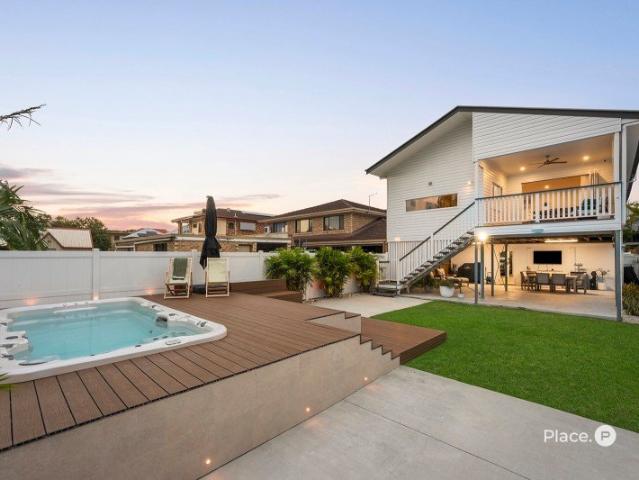 House for sale in Stones Corner, Greater Brisbane