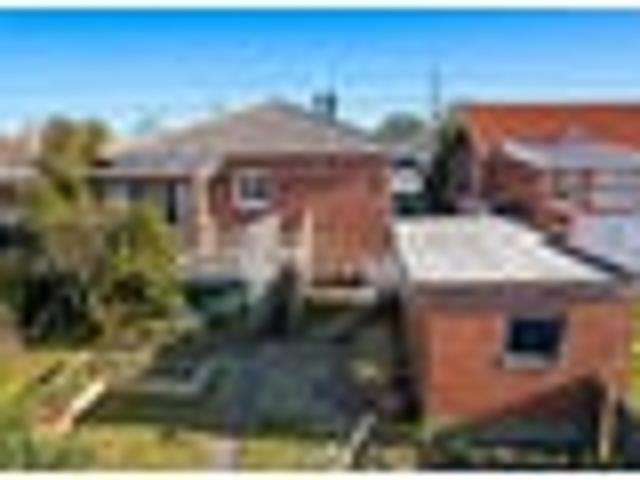 House for sale in Otakou