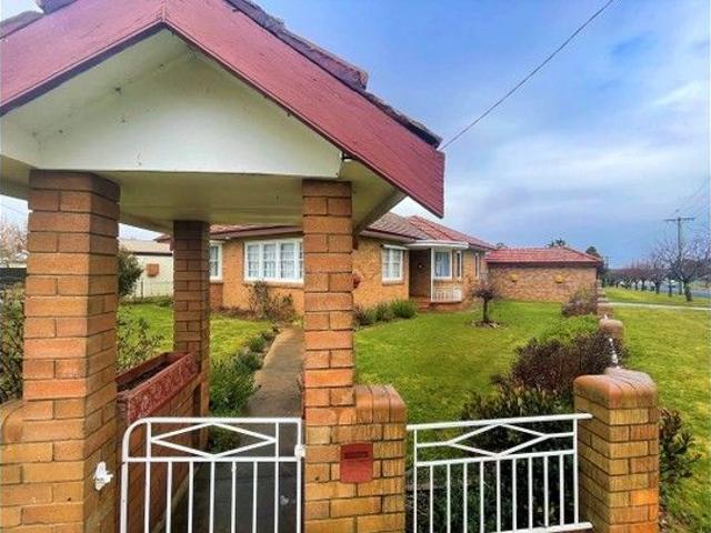 House for sale in Rocky River, New South Wales