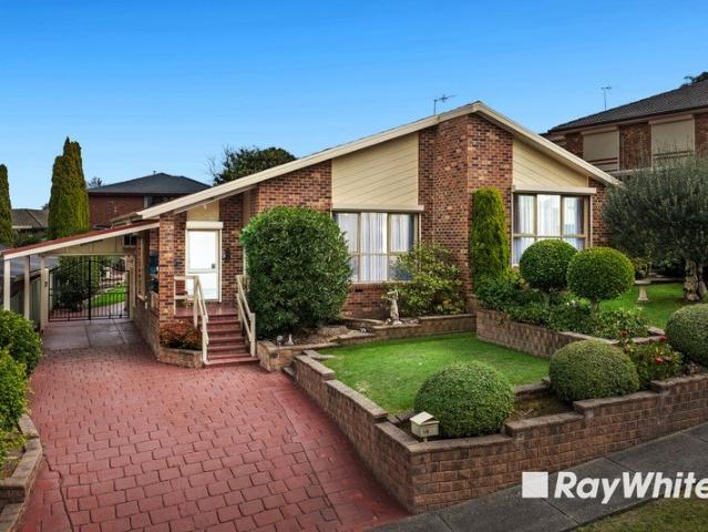 House for sale in Endeavour Hills, Melbourne