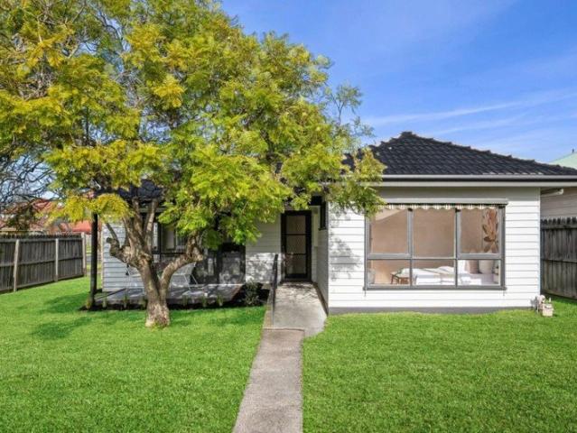 House for rent in Newcomb, Geelong