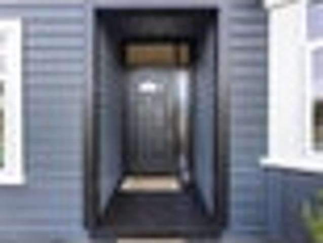 House for sale in Otakou