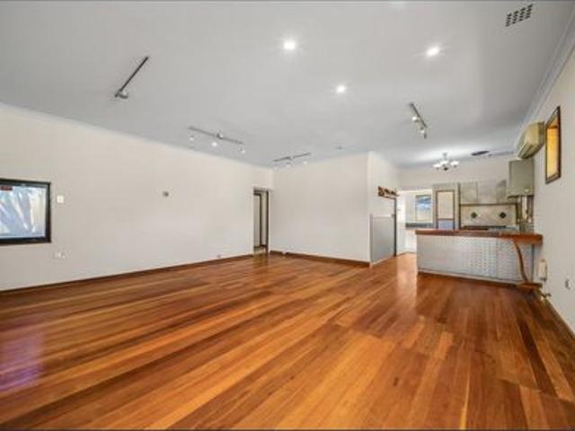 House for rent in Wilson, Western Australia