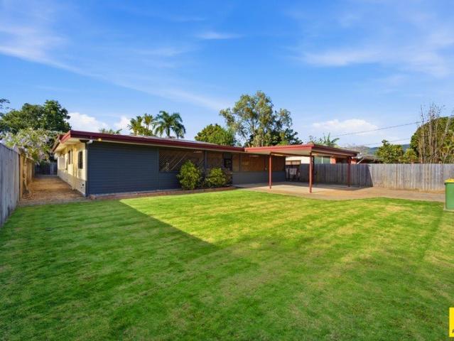 House for sale in Kewarra Beach, Queensland