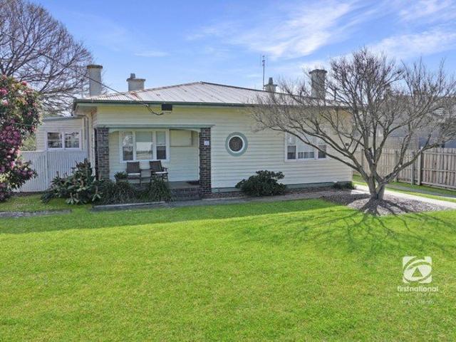 House for sale in Bairnsdale, Victoria