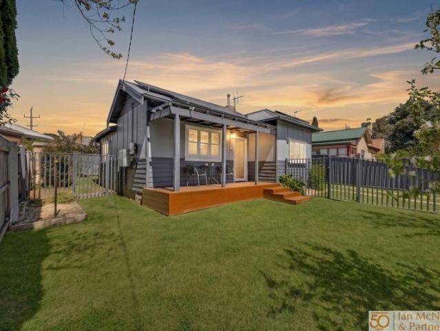 House for sale in Queanbeyan West, Queanbeyan