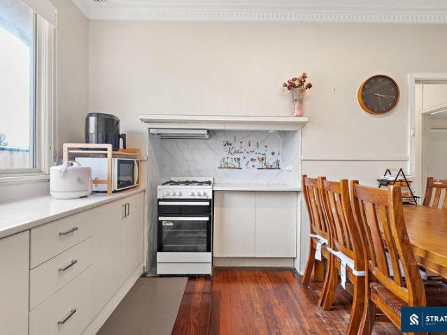 House for sale in Queens Park, Western Australia