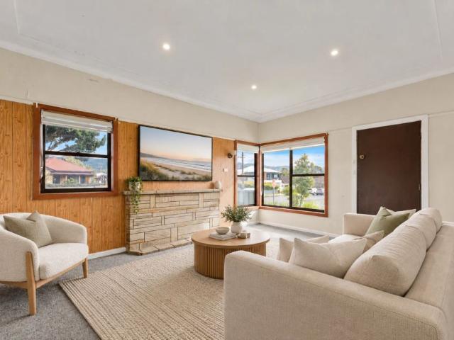 House for rent in Towradgi, Wollongong City Council