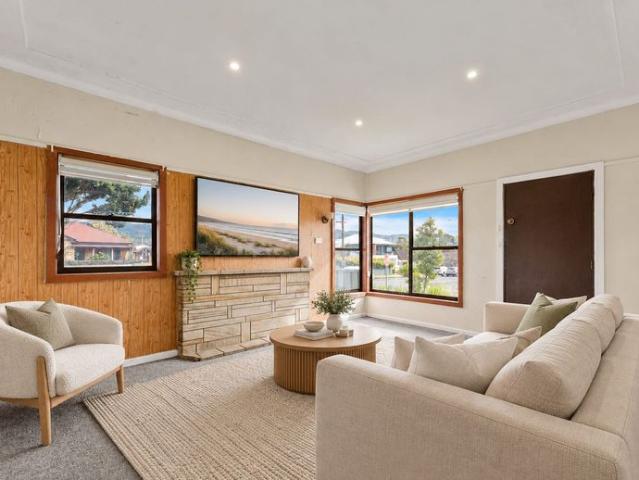 House for rent in Towradgi, Wollongong City Council