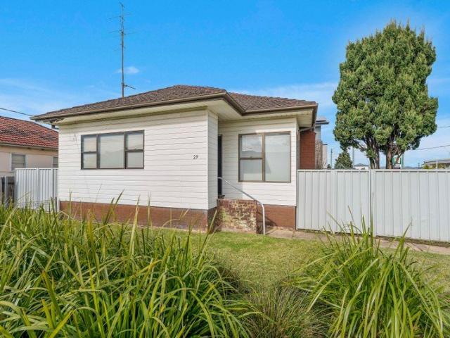 House for rent in Towradgi, Wollongong City Council