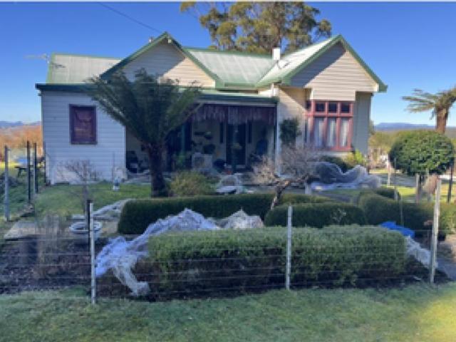 Cottage for sale in Yolla, Tasmania