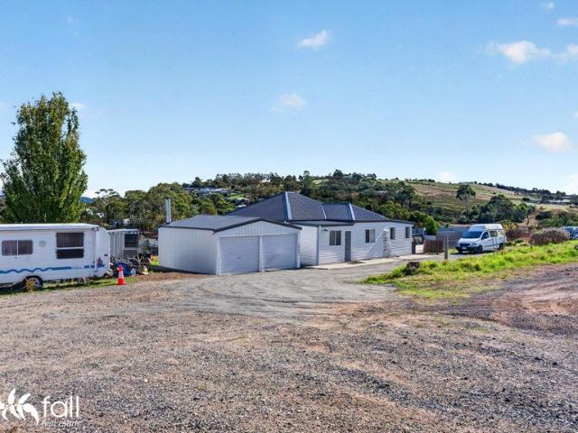 House for sale in Dodges Ferry, Tasmania