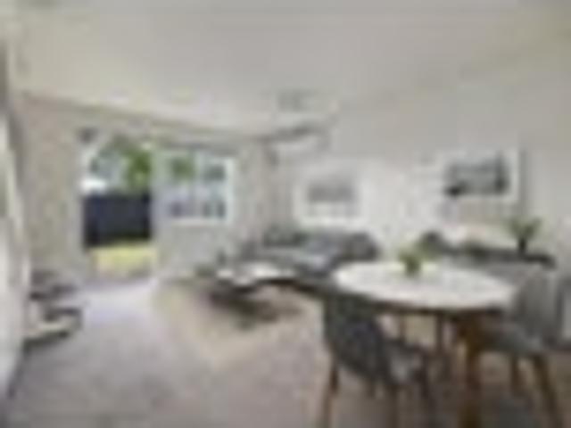 Townhouse for sale in Hillsborough, Puketāpapa