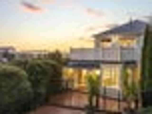 House for sale in Chaslands, Canterbury