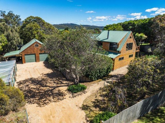 House for sale in Falmouth, Break O'Day