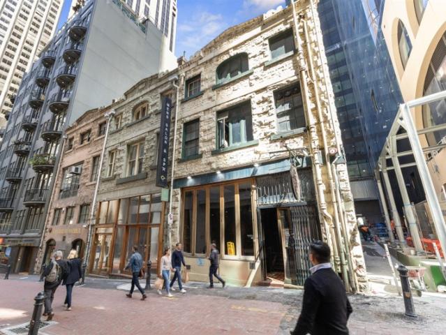 Retail for rent in Melbourne