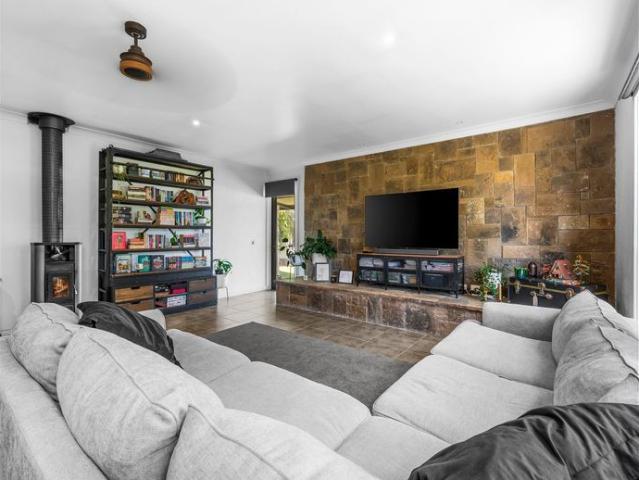 House for rent in Victoria