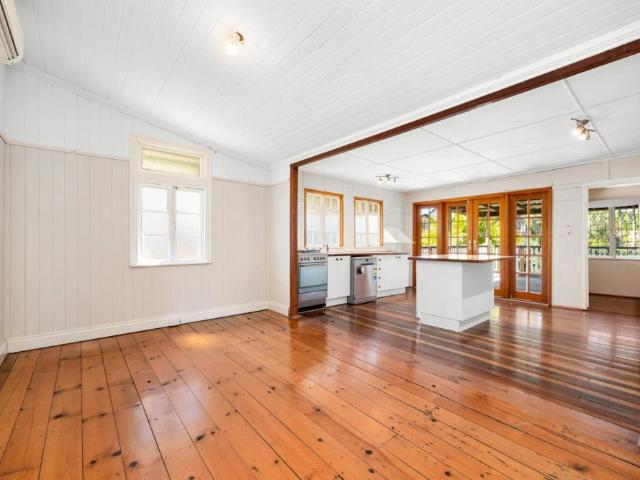 House for rent in Coorparoo, Greater Brisbane