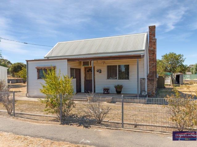 House for sale in Inglewood, Victoria