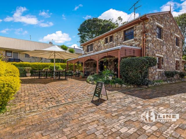 Retail for rent in Kings Creek, Queensland