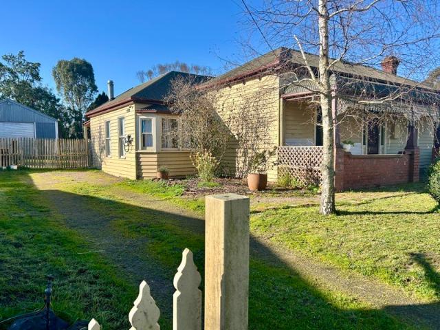 House for rent in Mortlake, Victoria