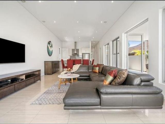 House for rent in Willoughby, New South Wales