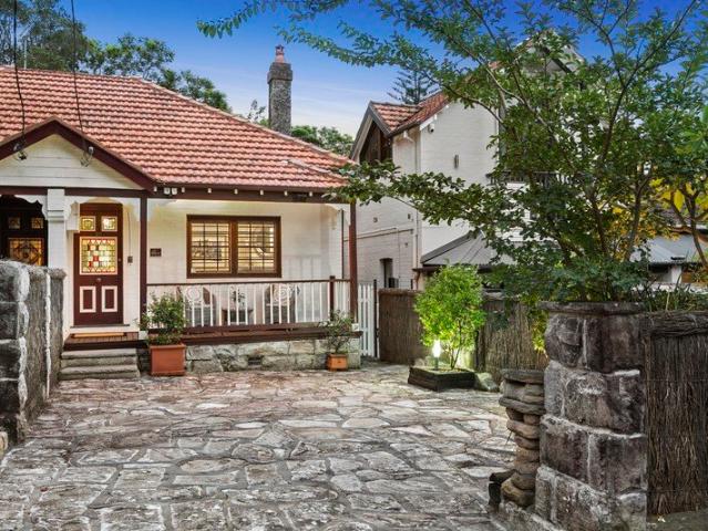 House for rent in Lower North Shore, Sydney