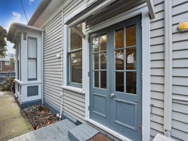 Apartment for rent in Heathcote, Canterbury