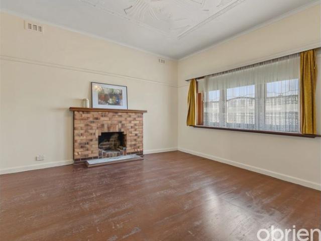 House for rent in Burwood, Melbourne