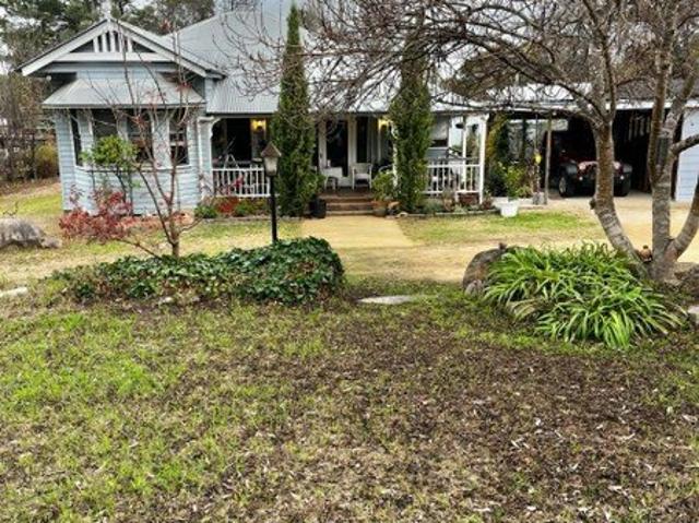 House for sale in Stanthorpe, Queensland