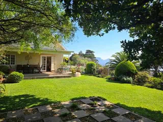 House for sale in Cape Town, Western Cape