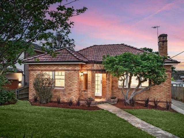 House for sale in Lower North Shore, Sydney